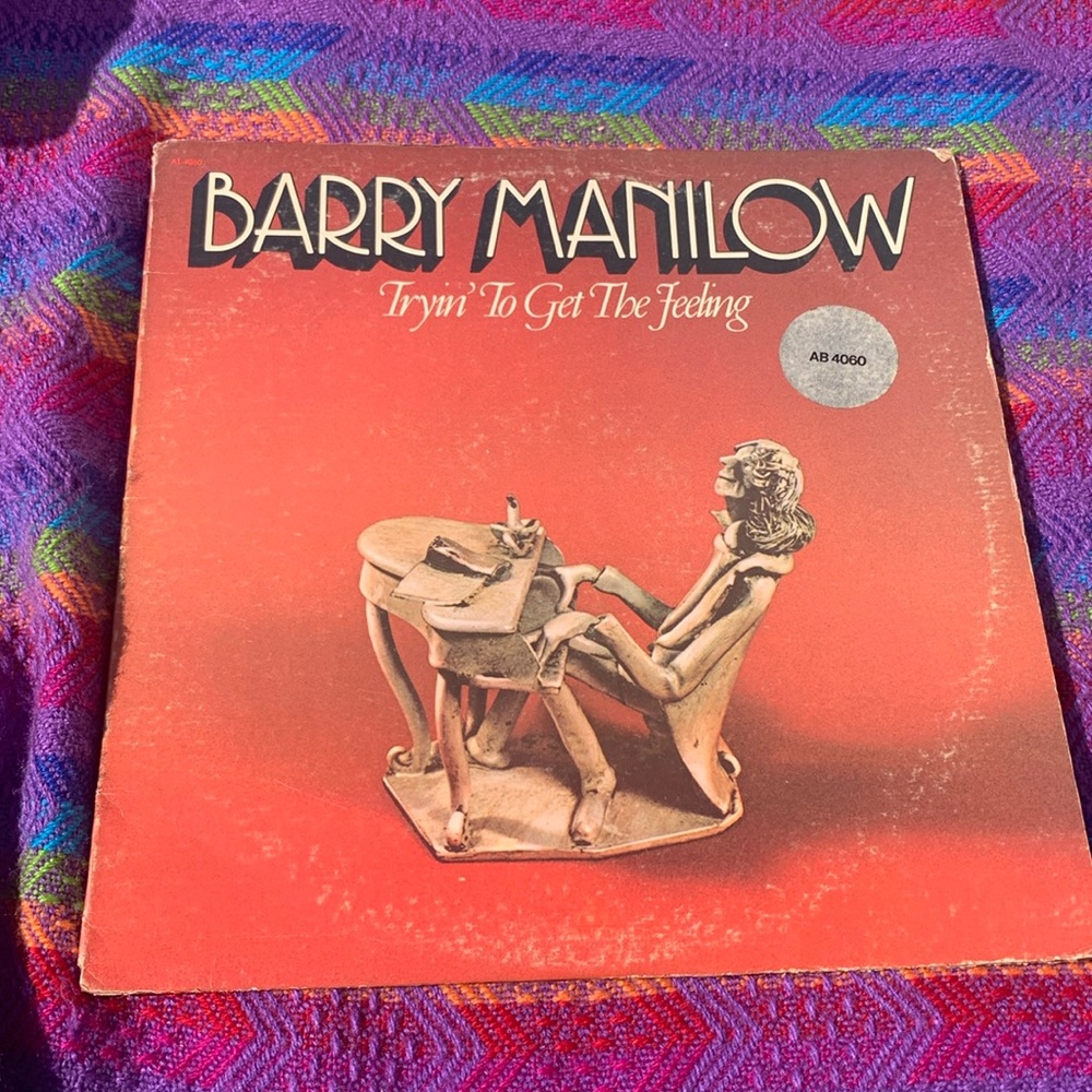Barry Manilow vinyl “Tryin’ to Get The Feeling” Record pristine.cover minor wear